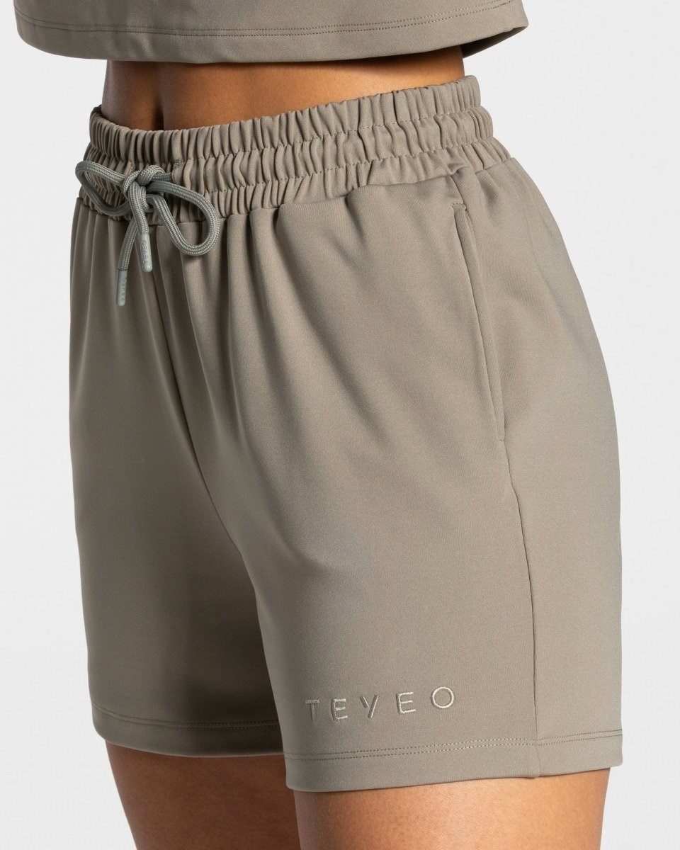 TEVEO Charming Oversized Shorts Kaki | 45806OUPA